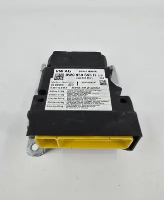 Audi A5 Airbag control unit/module 8W0959655H 0285013653