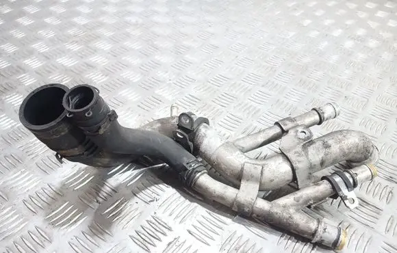 Land Rover Range Rover L322 Engine coolant pipe/hose