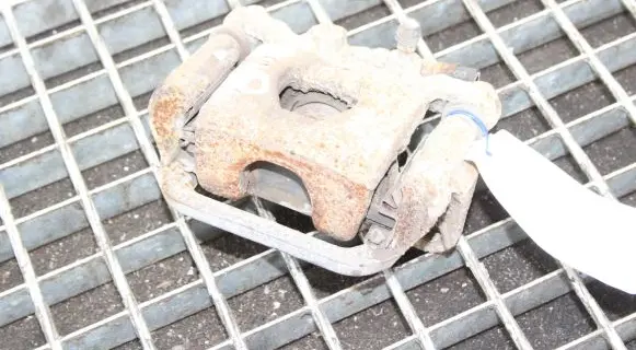 Nissan NV200 Rear brake caliper