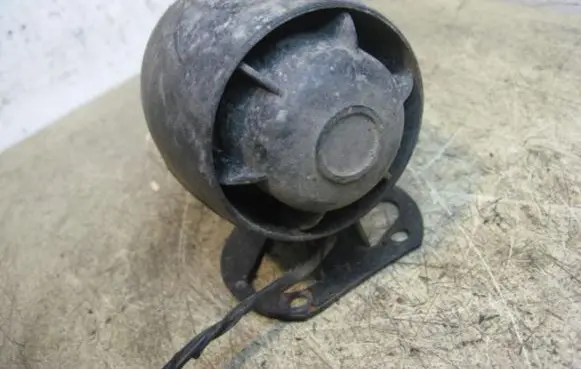 Opel Vectra B Alarm system siren 