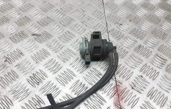 Renault Megane II Turbo solenoid valve 8200201099