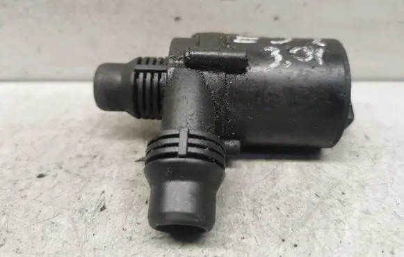 BMW 5 E39 Electric auxiliary coolant/water pump