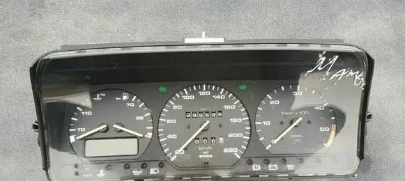 Volkswagen PASSAT B3 Speedometer (instrument cluster) 357919033CJ