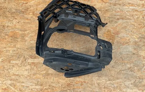 Volkswagen Multivan T6 Front bumper mounting bracket 7LA807178C