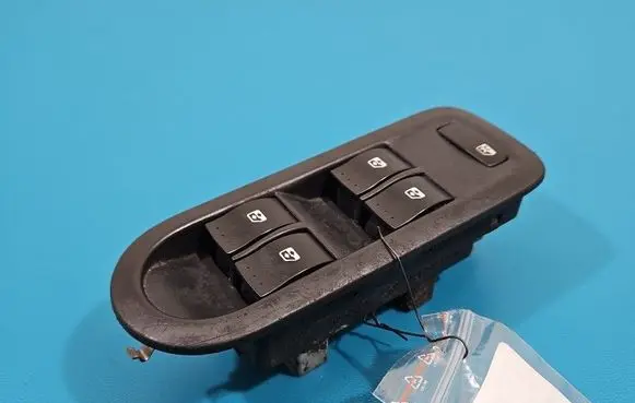 Renault Scenic II - Grand scenic II Electric window control switch 156018070C IMPRK1532687