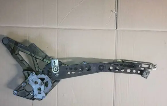 Mercedes-Benz S W126 Front door window regulator with motor 1267250411