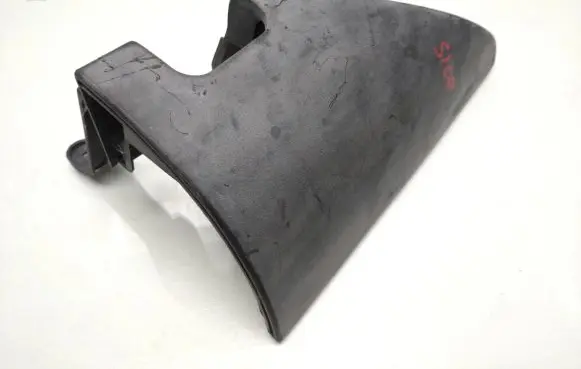 Rear/tail light trim molding