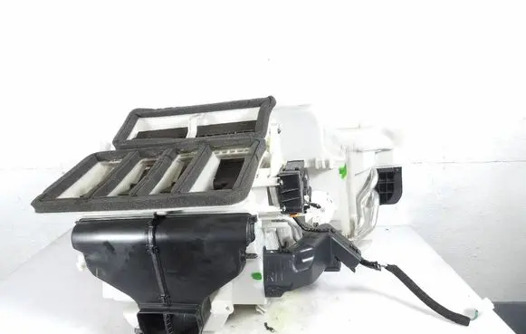 Mazda 6 Interior heater climate box assembly GHR9E
