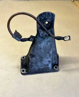 BMW 5 E60 E61 Engine mounting bracket 6761150 73681310 AC46000DF