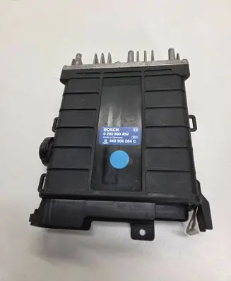 Audi 100 200 5000 C3 Engine control unit/module 0280800252 443906264C