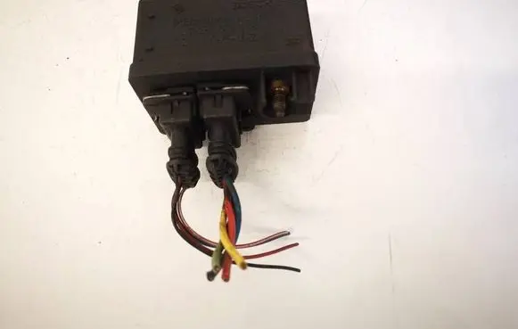 Alfa Romeo 156 Glow plug pre-heat relay 0281003018