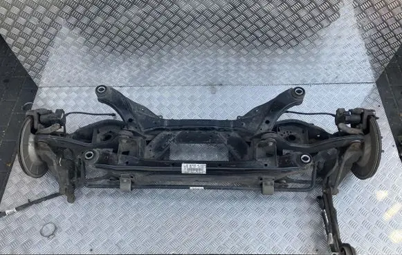 Ford Focus Rear axle beam with reductor DG9026