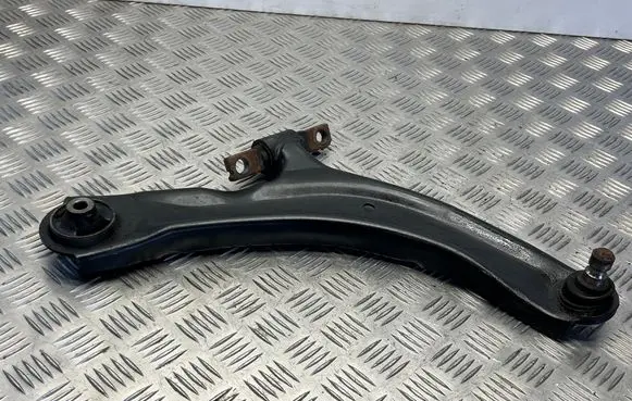 Nissan X-Trail T31 Front lower control arm/wishbone