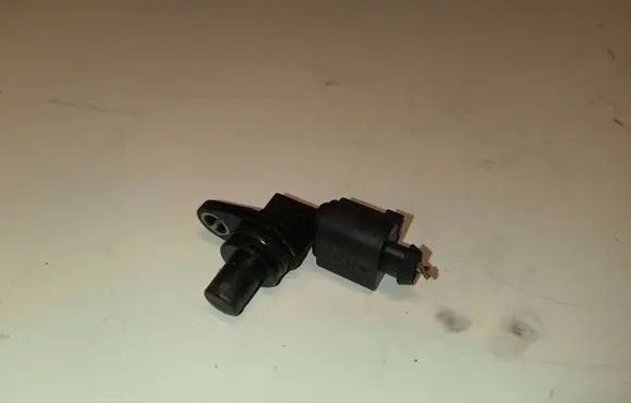 Skoda Fabia Mk1 (6Y) Camshaft position sensor 036907601D