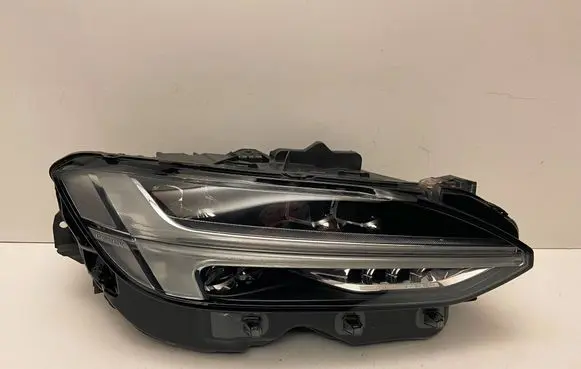 Volvo S90, V90 Headlight/headlamp 32228311