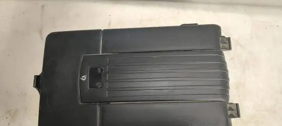 Volkswagen PASSAT B6 Battery box tray cover/lid 1K0915443A