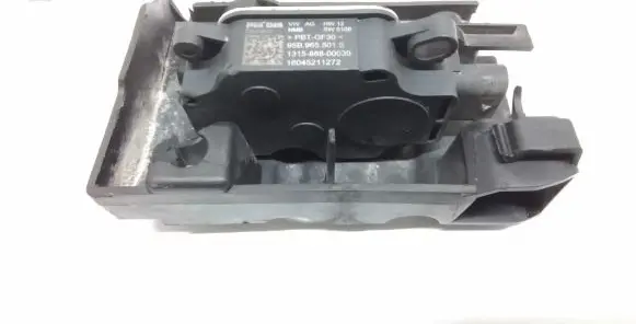 Volkswagen Atlas Radiator active air flap actuator 95B965501S