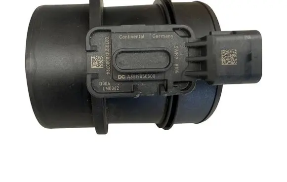 Mercedes-Benz V Class W447 Mass air flow meter A6519050500 6519050500