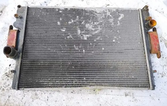 BMW 7 F01 F02 F03 F04 Coolant radiator