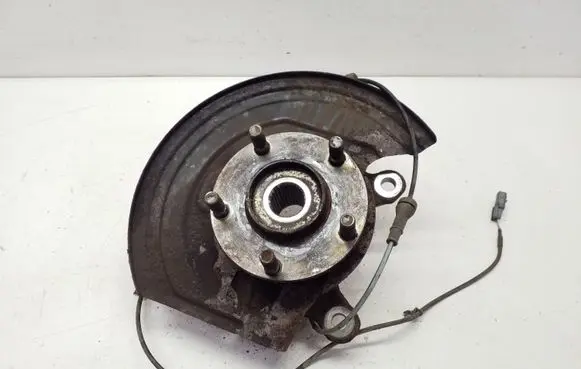 Front wheel hub