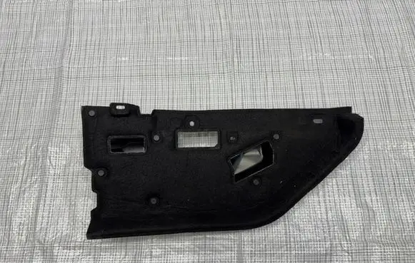 Peugeot 3008 II Dashboard lower bottom trim panel 9810246180