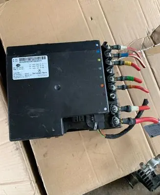 Mercedes-Benz S W221 Battery control module A2215400401 A2214420655