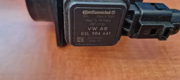 Volkswagen Golf VI Mass air flow meter 03L906461