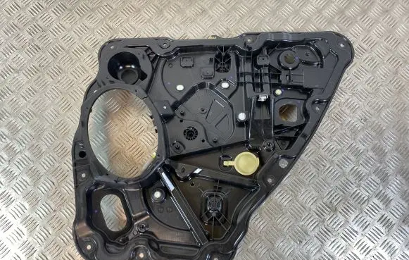 Jeep Grand Cherokee WL Rear window lifting mechanism without motor 68499676AA
