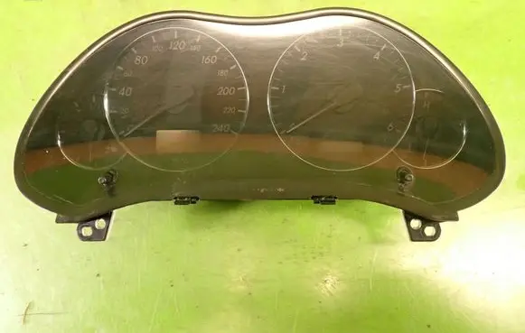 Toyota Avensis T250 Speedometer (instrument cluster) 83800-05630-H