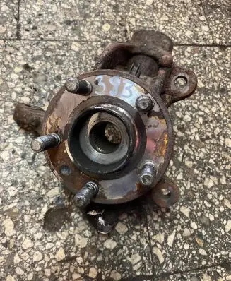 Ford Focus C-MAX Front wheel hub