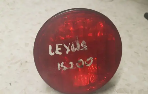 Lexus IS 200-300 Rear fog light 