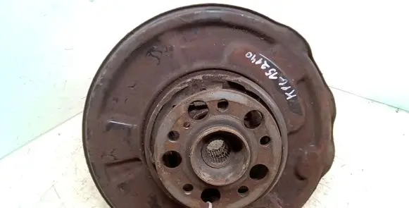 Rear wheel hub spindle/knuckle