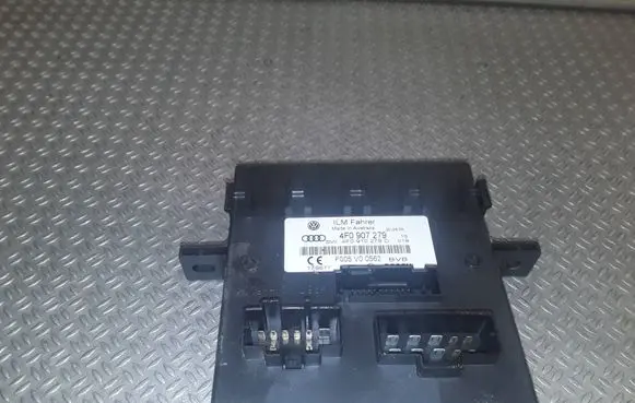 Audi A6 S6 C6 4F Comfort/convenience module 4F0907279 4F0910279D