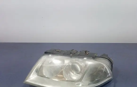 Volkswagen PASSAT B5.5 Headlight/headlamp 3B0941015AN