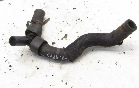 Toyota Yaris Engine coolant pipe/hose
