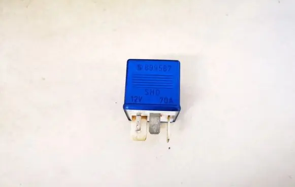 Audi A4 S4 B5 8D Other relay 8a0951253 899587