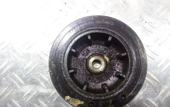 Crankshaft pulley