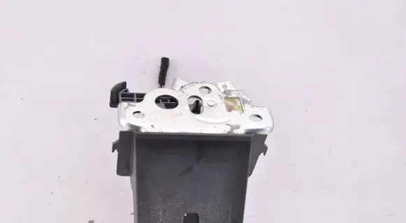 Tailgate/trunk/boot lock/catch/latch