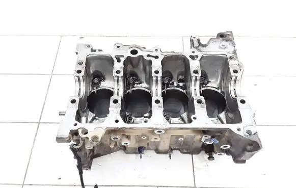Toyota Avensis T250 Engine block 