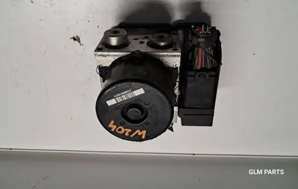 Mercedes-Benz C W204 ABS Pump A2044310612