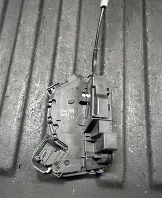 Volkswagen Touran III Front door lock 5TB837016A A046465 45340180