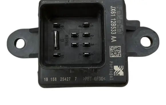 Glow plug pre-heat relay