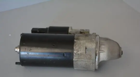 BMW 5 E60 E61 Starter motor 7525293