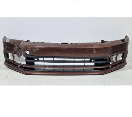 Volkswagen Jetta VI Front bumper 5C6807217Q