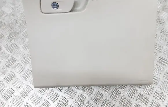 Chrysler Pacifica Glove box 5RL34TRMAF