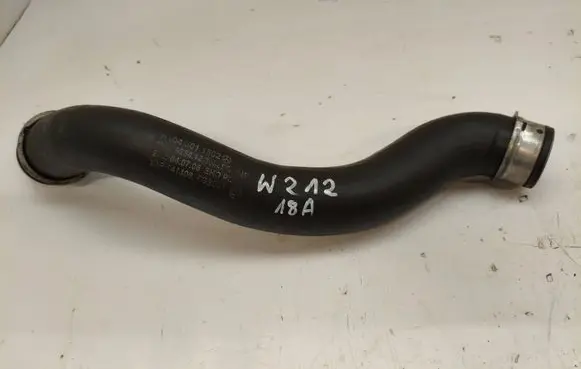 Mercedes-Benz E W212 Engine coolant pipe/hose A2043011582