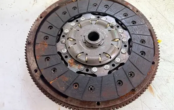 Volkswagen PASSAT B6 Clutch set kit 304035510