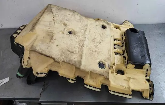Volvo XC60 Front floor carpet liner 39837773 32347429