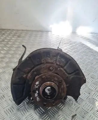 Volkswagen Touran I Front wheel hub