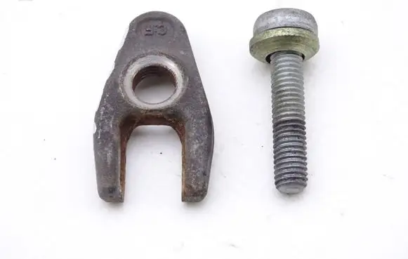 Volvo S40, V40 Fuel Injector clamp holder VOLVO_S40_V40_1.9_DI-D_DI_DCI_MOCOWANIE_WTRYSKU